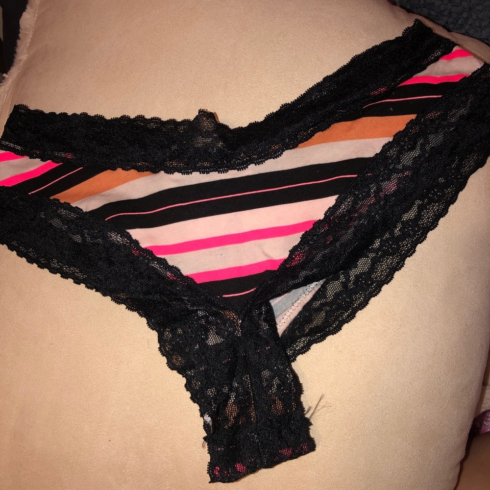 Lace cheeky underwear